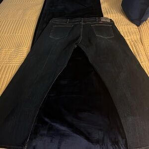 JUST LISTED—-Men’s Relaxed fit Jeans, gently used, great condition!!
